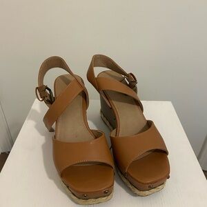 Women's Tan Wedge Sandals
